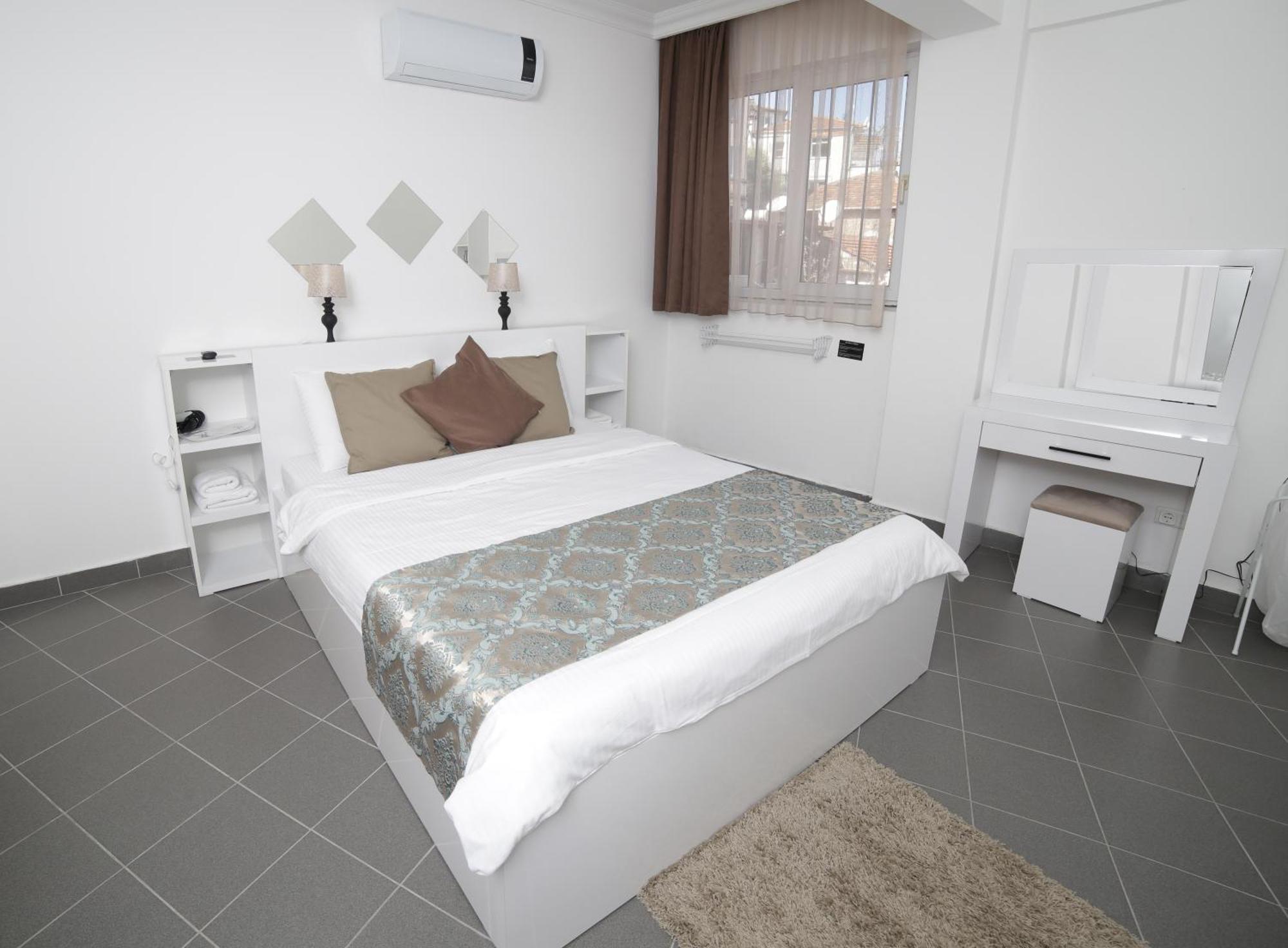 Mai Rooms By Downtown Fethiye Exteriör bild